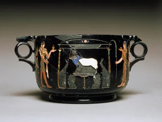 Arte romana: taça com motivos egípcios. Século I d.C. Proveniente de Castellammare di Stabia. Altura 12 cm. Museu Arqueológico Nacional, Nápoles