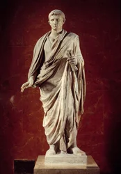 Arte romana: estátua do imperador Augusto (CESARE AUGUSTO) (63 a.C.-14 d.C.), século I. De Velletri. Paris, Museu do Louvre
