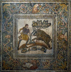 Arte romana: "caça ao javali" Mosaico do século IV d.C. da vila romana de Las Tiendas. Mérida, Museo Nacional de Arte Romano, Espanha