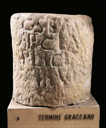 A civilização romana, pedra de fronteira que marcava os lotes atribuídos pelas leis de Gracchi