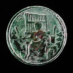 Moeda romana que representa um órgão (bronze)