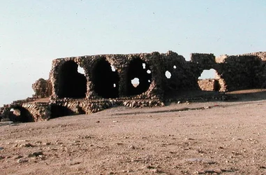 Ruínas do aqueduto romano