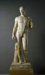 O Doryphorus (ou "Spear Gate")