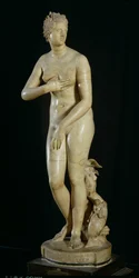 A Vénus Médici, cópia do original helenístico de Praxíteles (c. 370-330 a.C.)