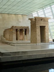 O Templo de Dendur, c.10 aC (arenito eólico)