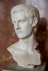 Arte Roma Busto do Imperador Calígula (12 - 41 d.C.) Mármore
