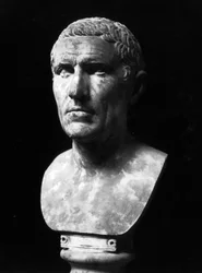 Busto de Marcelo Cláudio Marcelo (c.268-208BC) (mármore)