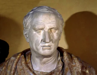 Busto de mármore de Cícero (Marco Túlio Cícero), político, orador e escritor romano