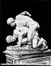 Os Wrestlers, depois de um original grego do século III a.C. (mármore) (foto a p/b) (ver também 31428