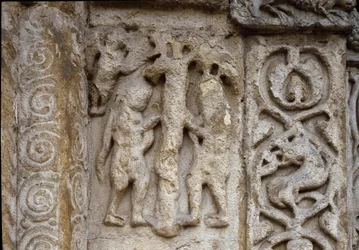 Adão e Eva. Detalhe da fachada do Basilicano, século XII de Ealy (relevo)