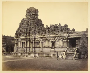 Uma vista do Templo Subrahmanya perto do Pagoda, Tanjore