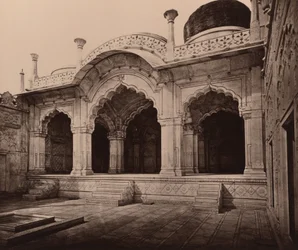 A Moti Masjid no palácio