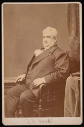 Retrato do Dr. T.B. Hood, entre 1876 e 1880.