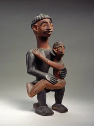 Mãe e filho sentados, Igbo, Nigéria (madeira)