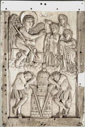 Arte carolíngia: mulheres santas no sepulcro - (Mulheres santas no sepulcro) Marfim relevo