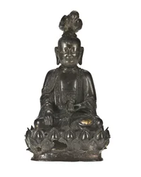 Figura de Guanyin, a deusa chinesa da misericórdia sentada numa base de desenho de lótus com um corvo empoleirado na cabeça e um coelho a descansar na mão esquerda