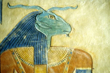 Antigo Egipto, Escultura/Pintura, Deus do submundo com cabeça de carneiro, túmulo de Amon hir Khopshet, Tebas, 20ª dinastia (foto)
