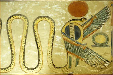 Antigo Egipto, Pintura mural, Túmulo de Amon hir Khopshef, Uraeus e serpentes aladas guardam a entrada da câmara funerária, 20ª dinastia, Vale das Rainhas (foto)
