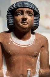 Figura masculina, Estátua de calcário pintado, Civilização egípcia, Detalhe