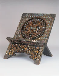 Suporte de missal dobrável cristão do período Momoyama, final do século 16 - início do século 17 (laca) (ver também 622455)