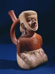 Vaso em forma de mulher ajoelhada, Mochica, 200-800AD,(cerâmica)