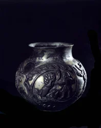 Arte persa: vaso de prata. Período Sassânida Primitivo. Conservar em Bale, Suíça