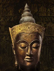 Cabeça em estilo Ayutthaya de uma imagem de Buda coroada (bronze)