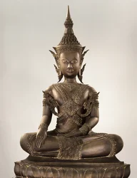 Buda do tamanho da vida em traje real (bronze)