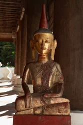 Thai Lu Buda (bronze)
