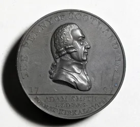 Moeda de um centavo escocês que comemora Adam Smith (anverso), 1797 (cobre) (para ver reverso XJF448270)