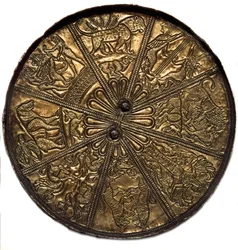 Arte Scythian (civilização Scythian ou Scythian): espelho de prata coberto de ouro do tumulus n°4 de Kelermes, região de Krasnodar até Kuban na Rússia (650-620), século VII a.C. São Petersburgo, Museu Hermitage