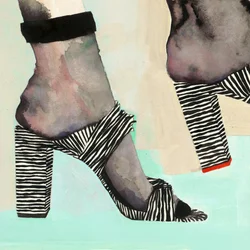 Sapatos de salto alto com padrão zebra