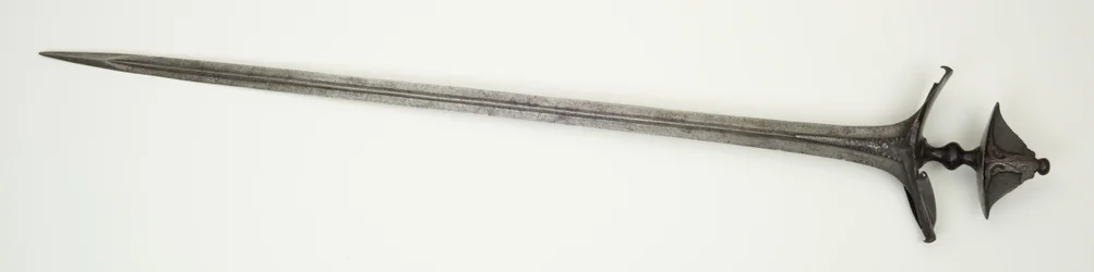 Espada Reta (aço e ferro)