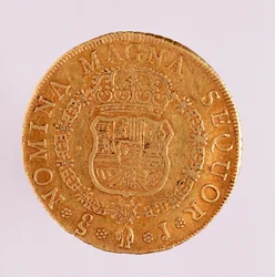 Moeda de ouro (8 ecus) de Espanha: reinado de Fernando (Fernando) VI (1746-1759). 1759 Diam. 3,5 cm Nápoles, museo archeologico