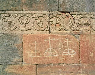 Detalhe de um friso da fachada, Santa Maria de Lara, Quintanilla de las Vinas