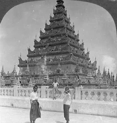 Pagode Arakan, Mandalay, Birmânia, 1908.