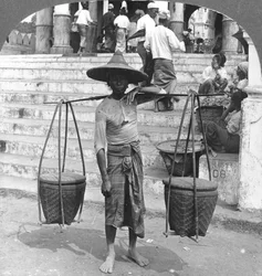A transportadora muito usada da Birmânia, Rangoon, 1908