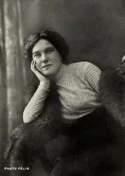 Retrato da artista francesa Suzanne Despres (1875)
