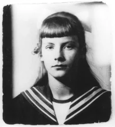 Greta Garbo como adolescente (foto a p/b)