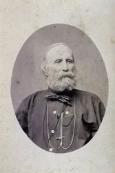 Giuseppe Garibaldi (1807-1882), político italiano. Por volta de 1875. Fotografia da oficina de Lacomée e Lacroix. Genebra.