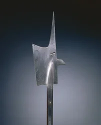 Alabarda, c.1480-1500 (aço e madeira)
