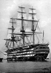 O navio de treinamento HMS St Vincent em Portsmouth, Hampshire, 1896