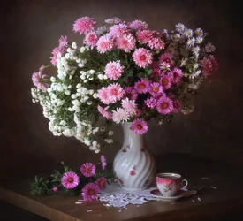 Flores de outono e chá