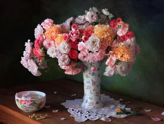 Natureza morta com rosas do jardim