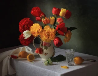 Natureza morta floral vibrante