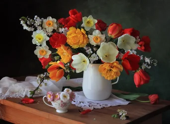 Ramos de flores primaveris vibrantes