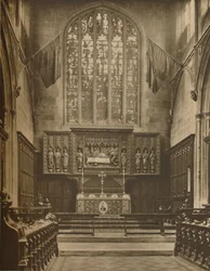 Capela-mor e janela leste de St. Margarets, Westminster, c1935.