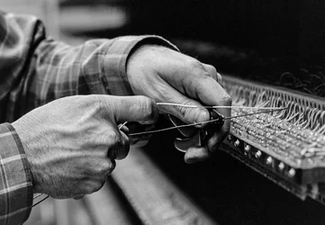 Manutenção de equipamento telefónico em PacTel aka Pacific Telephone em Bellingham, ...
