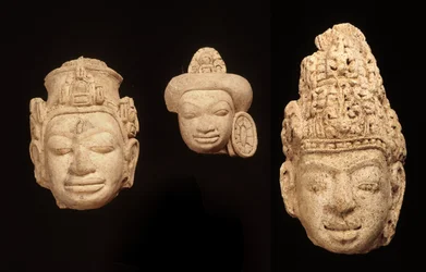 Cabeças, de Chedi Chula Pathom, período Davaravati (estuque)