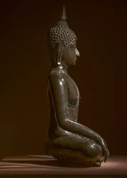 Maravijaya Buddha. Tailândia. Segunda metade do dia 15. Escultura